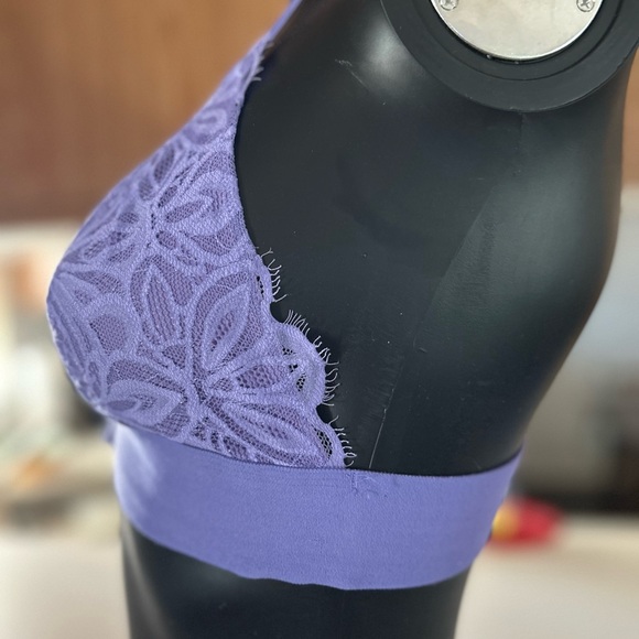 PINK Victoria's Secret Purple Lace Bralette - Picture 2 of 7
